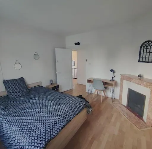 Maison 8 Couchages لو مان